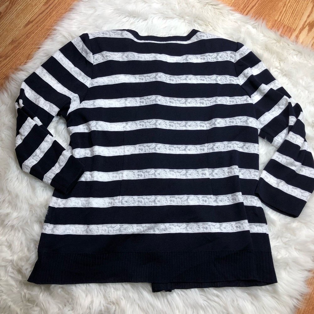 Exclusively Misook Lace Ruffle Cardigan - Picture 4 of 4